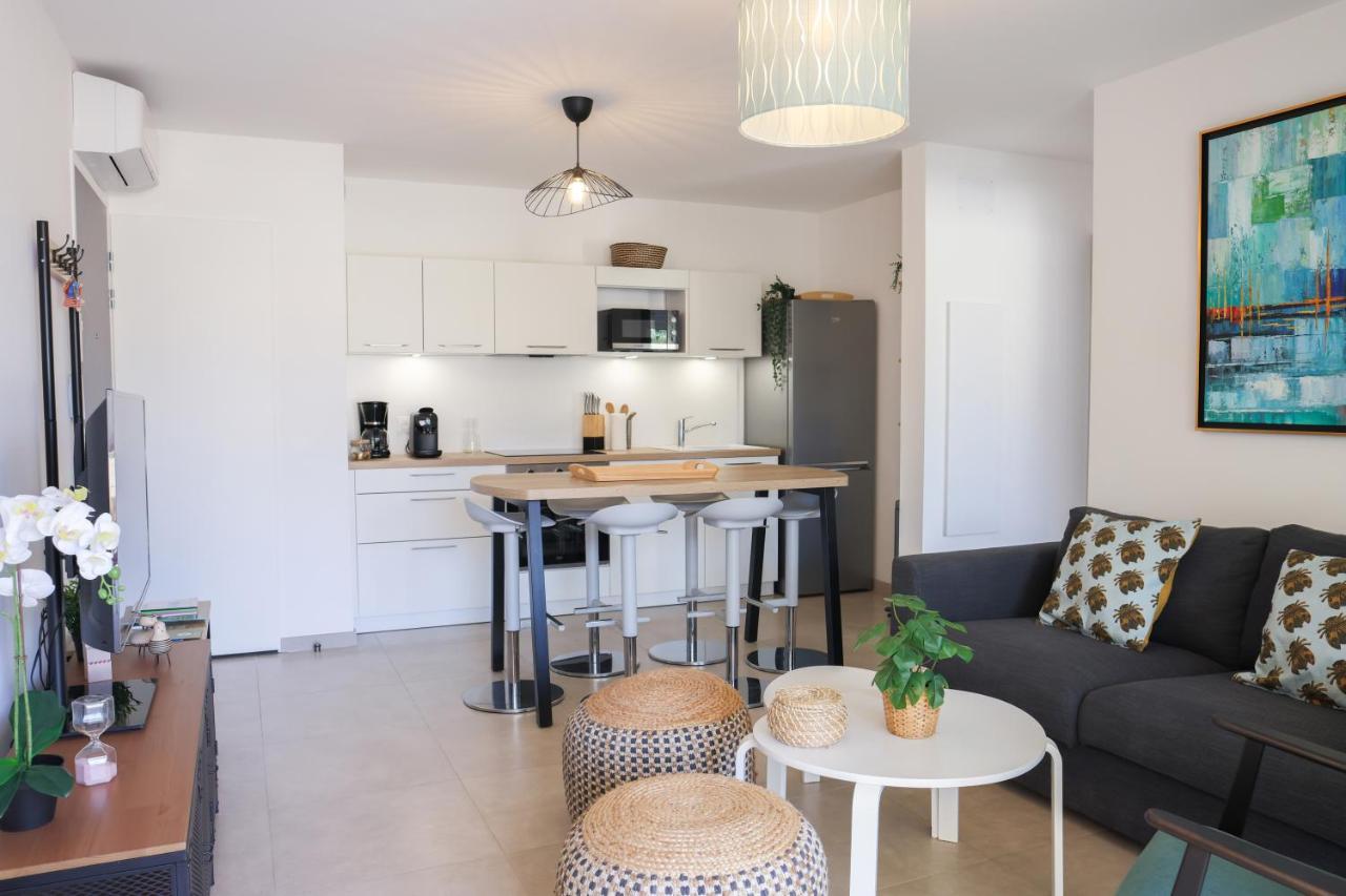 לומיו Appartement La Balagne , Bord De Mer, Grande Terrasse, Sant'Ambroggio מראה חיצוני תמונה