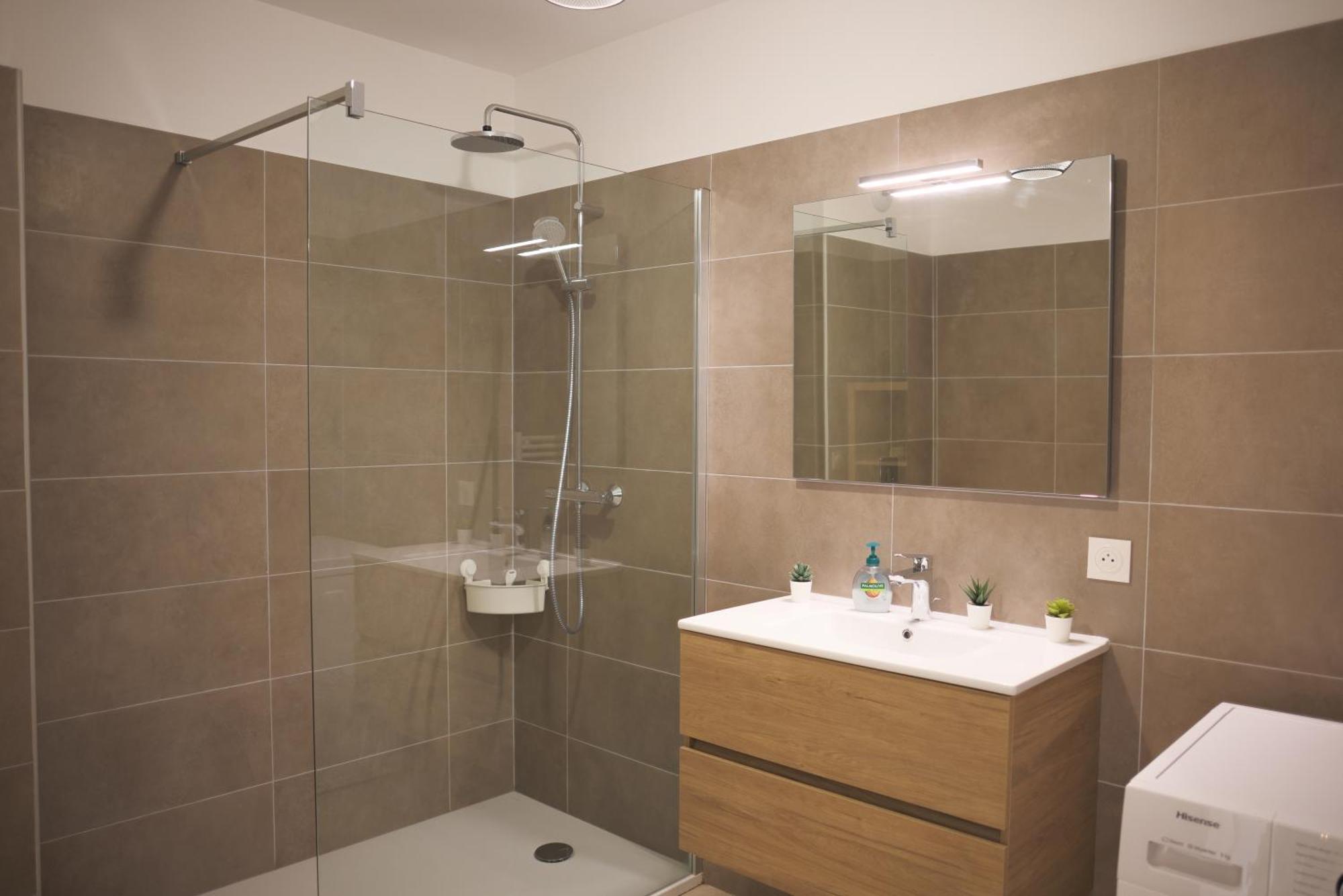 לומיו Appartement La Balagne , Bord De Mer, Grande Terrasse, Sant'Ambroggio מראה חיצוני תמונה