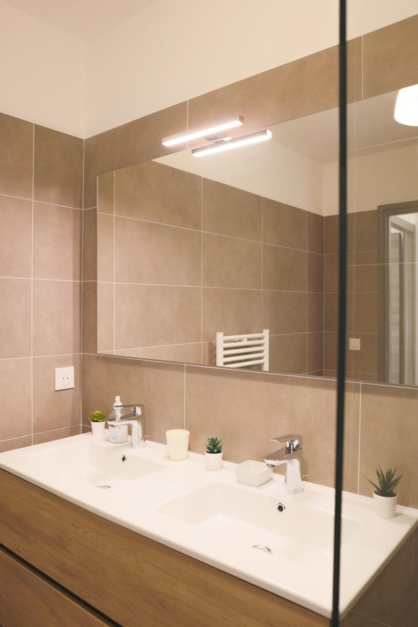 לומיו Appartement La Balagne , Bord De Mer, Grande Terrasse, Sant'Ambroggio מראה חיצוני תמונה